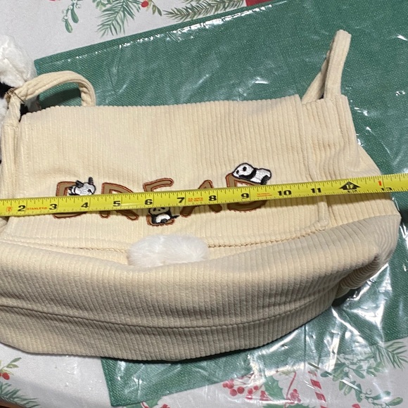 Cream Shoulder Bag with Bread Design - Picture 6 of 8